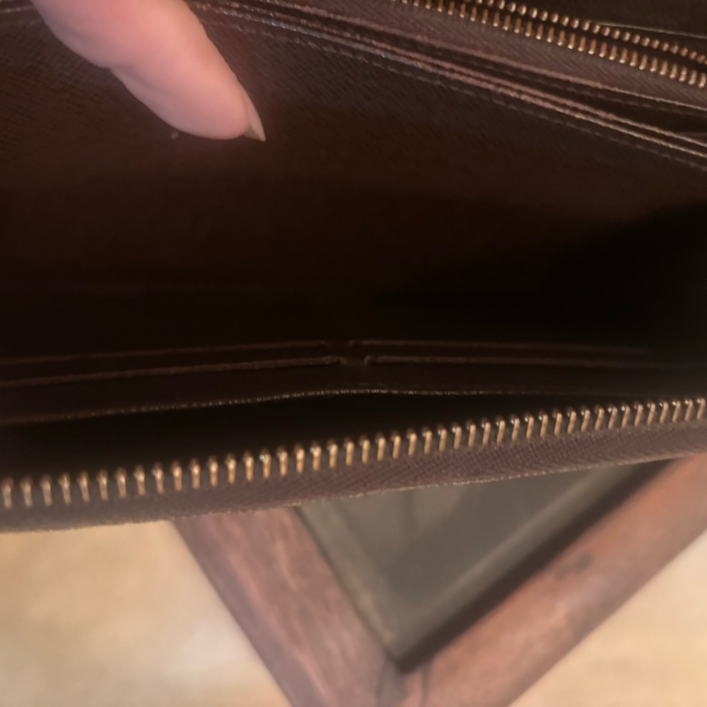 COA Louis Vuitton Damiere Brown Checked Wallet - Picture 8 of 11